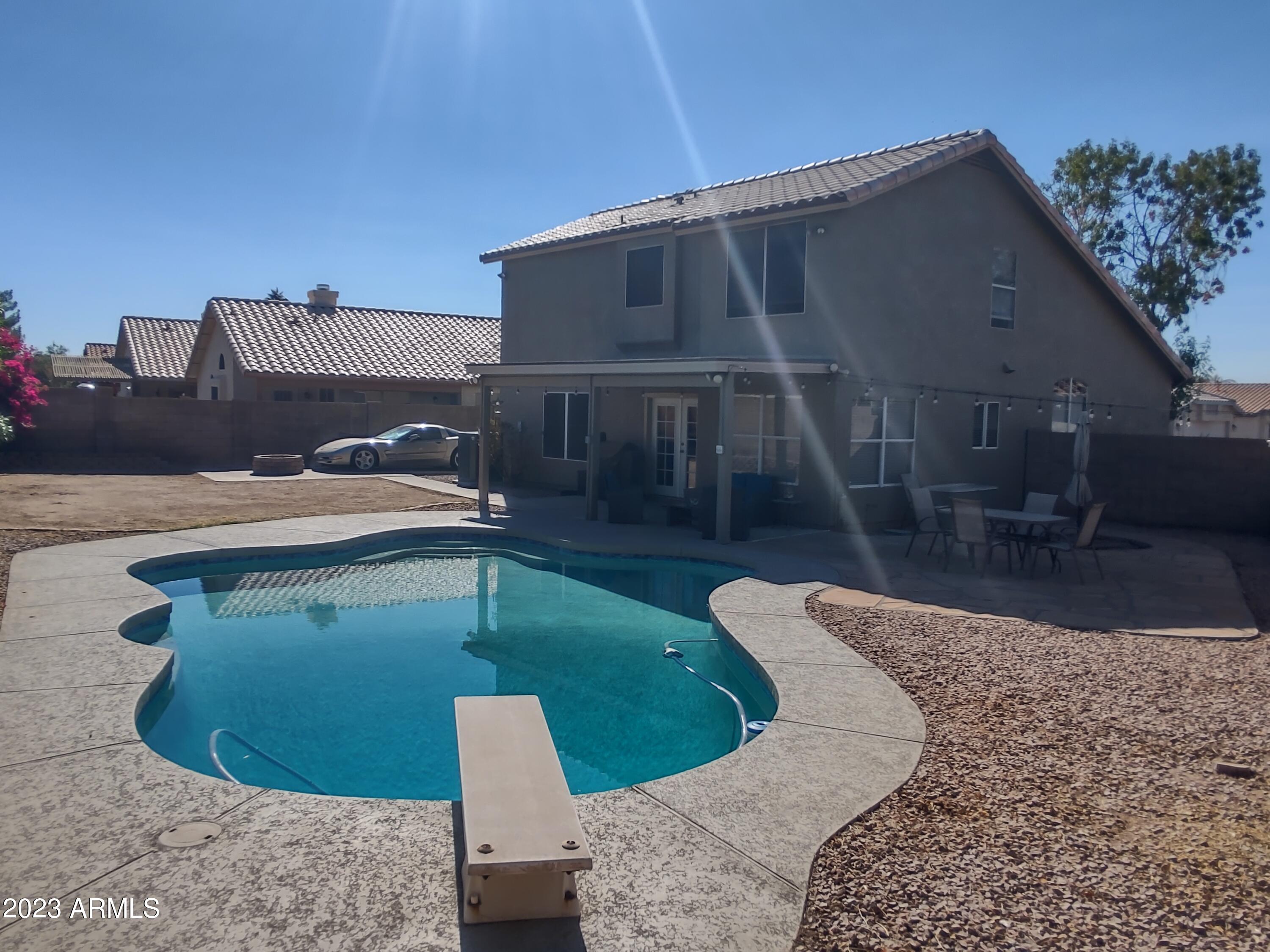 35 South Garnet Road Gilbert, AZ 85296 - Photo 5 of 36 IMG_20231102_132128880_HDR