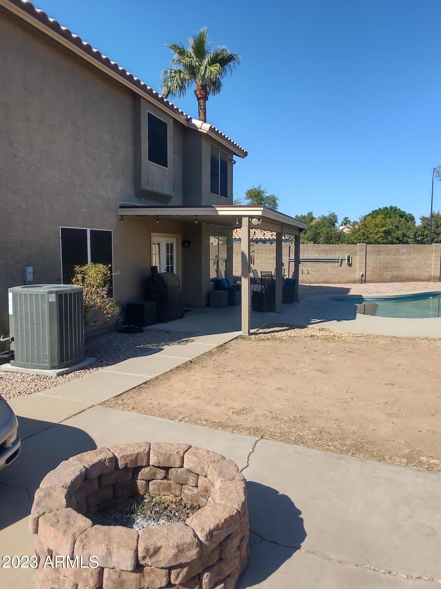 35 South Garnet Road Gilbert, AZ 85296 - Photo 8 of 36 IMG_20231102_132333810_HDR