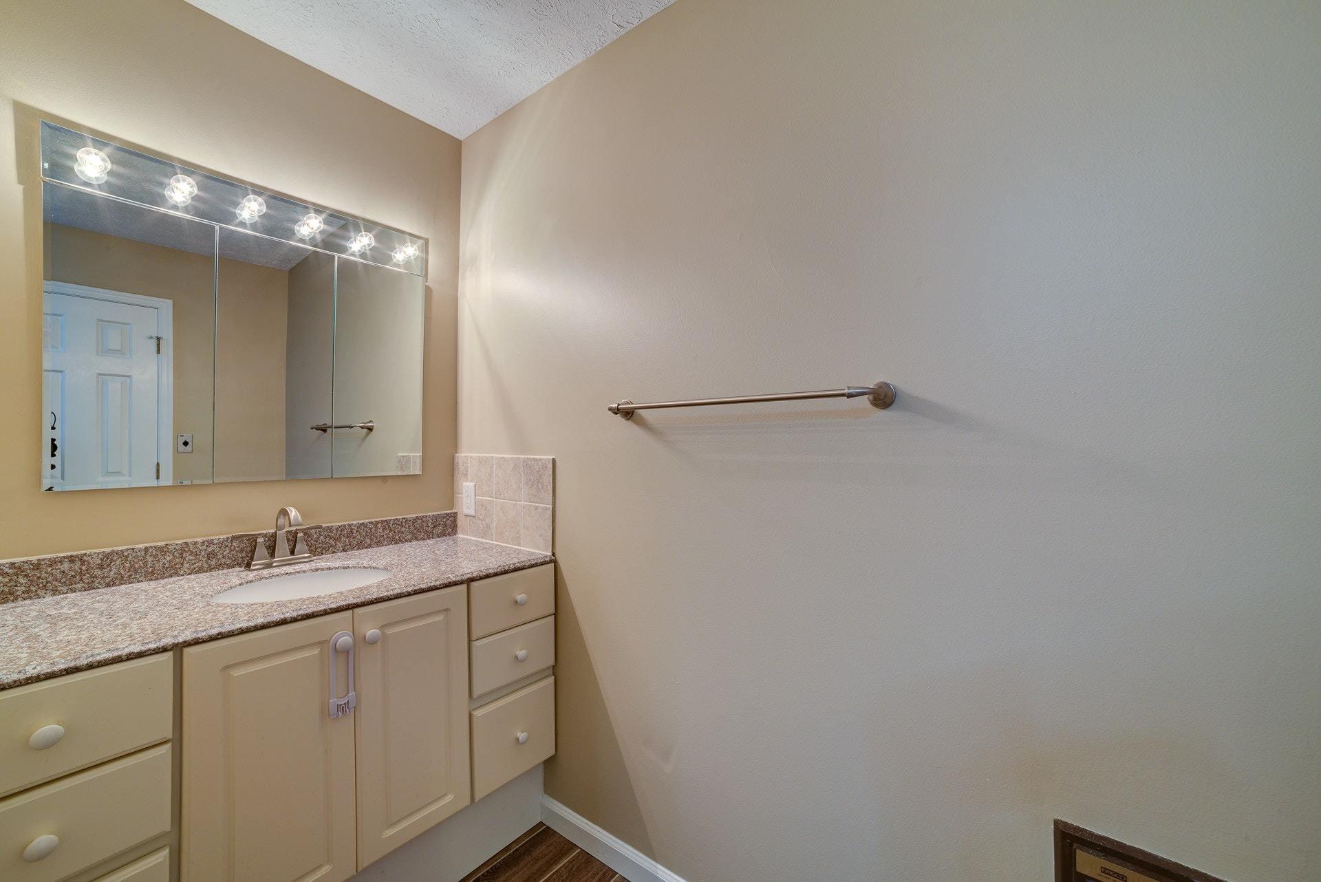 116 Woodley Road Moneta, VA 24121 - Photo 32 of 82 027-339144-36-116 Woodley Rd-70-2_861214