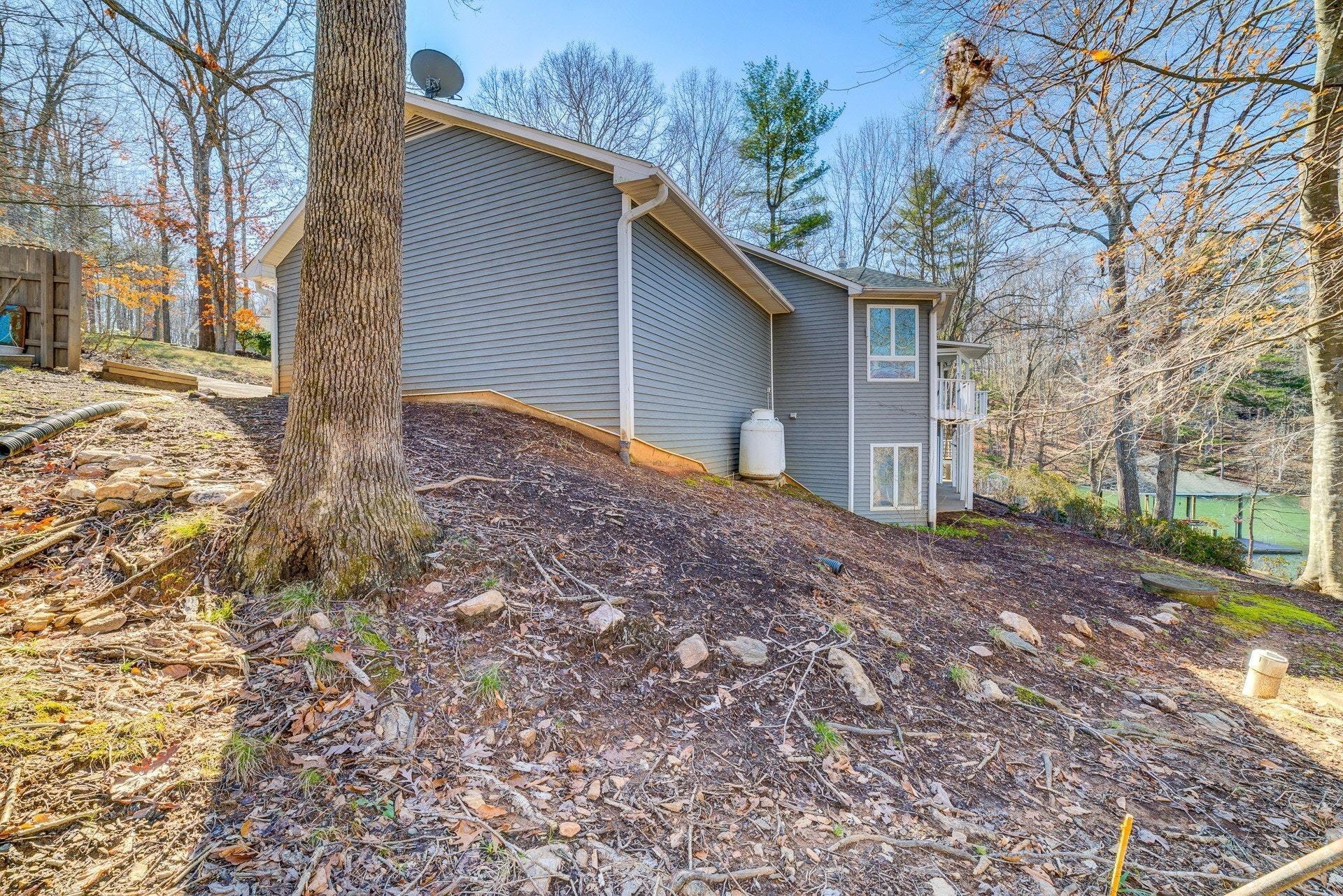 116 Woodley Road Moneta, VA 24121 - Photo 47 of 82 042-339144-51-116 Woodley Rd-5-26_861216