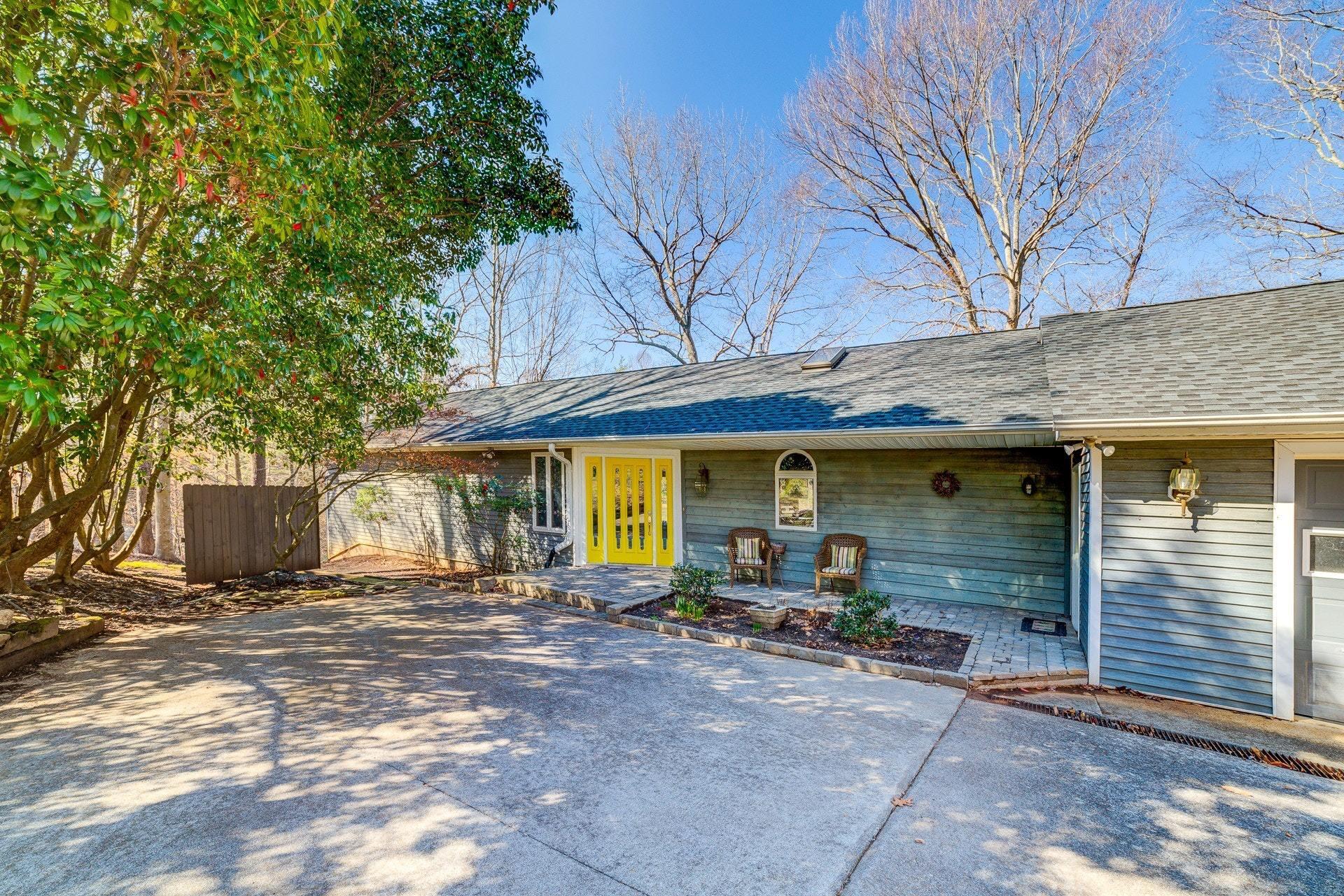 116 Woodley Road Moneta, VA 24121 - Photo 9 of 82 003-339144-12-116 Woodley Rd-60-4_861211