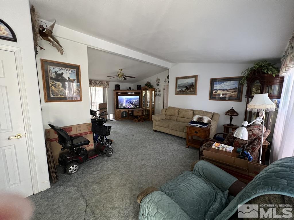181 Platinum Pointe Way Reno, NV 89506 - Photo 4 of 28 Photo 4
