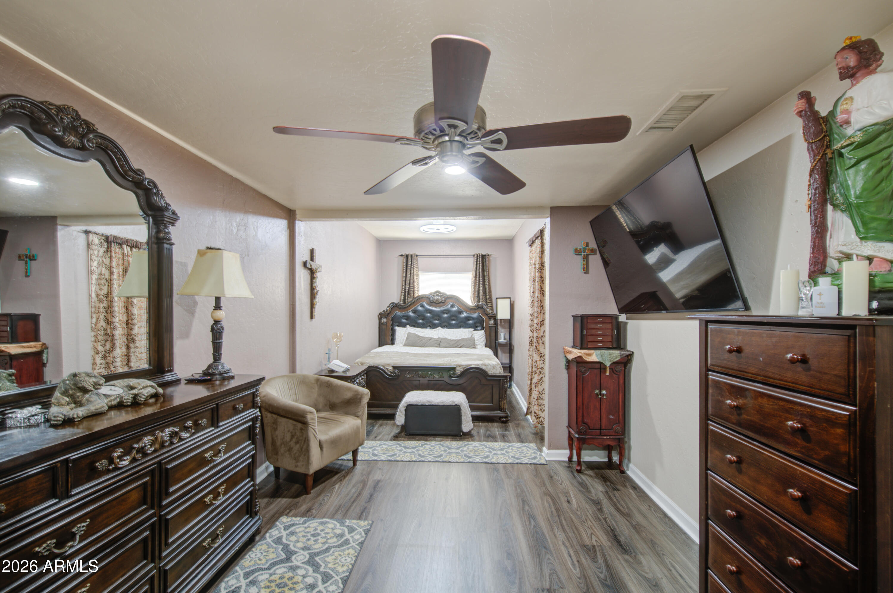 7004 West Coronado Road Phoenix, AZ 85035 - Photo 21 of 41 Primary Bed 1