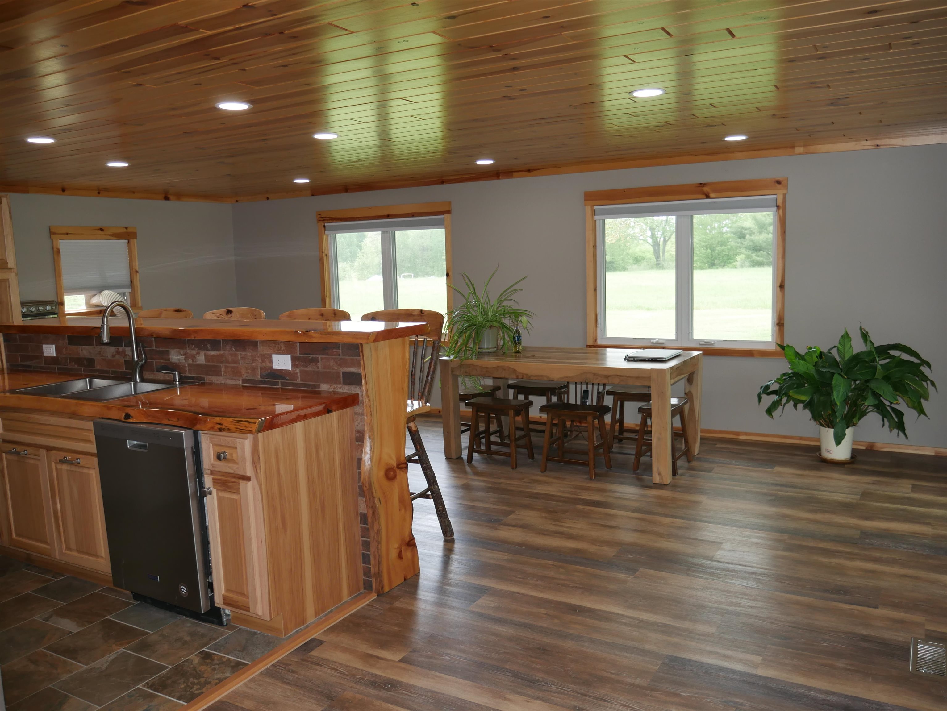 1775 East County Line Road Whittemore, MI 48770 - Photo 7 of 34