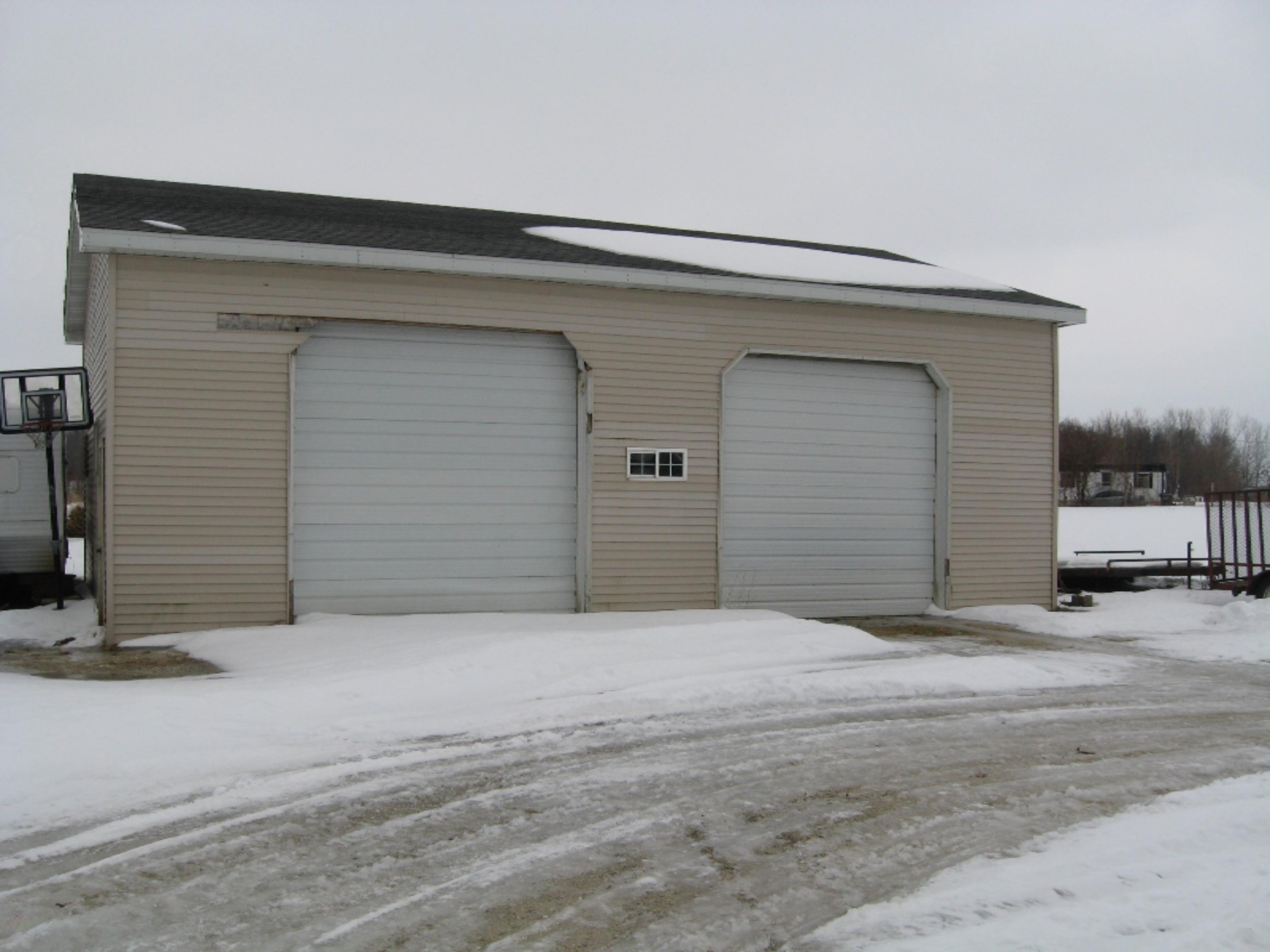 325 Taggart Road Bronson, MI 49028 - Photo 3 of 27 325 Taggart Rd Burr Oak 027