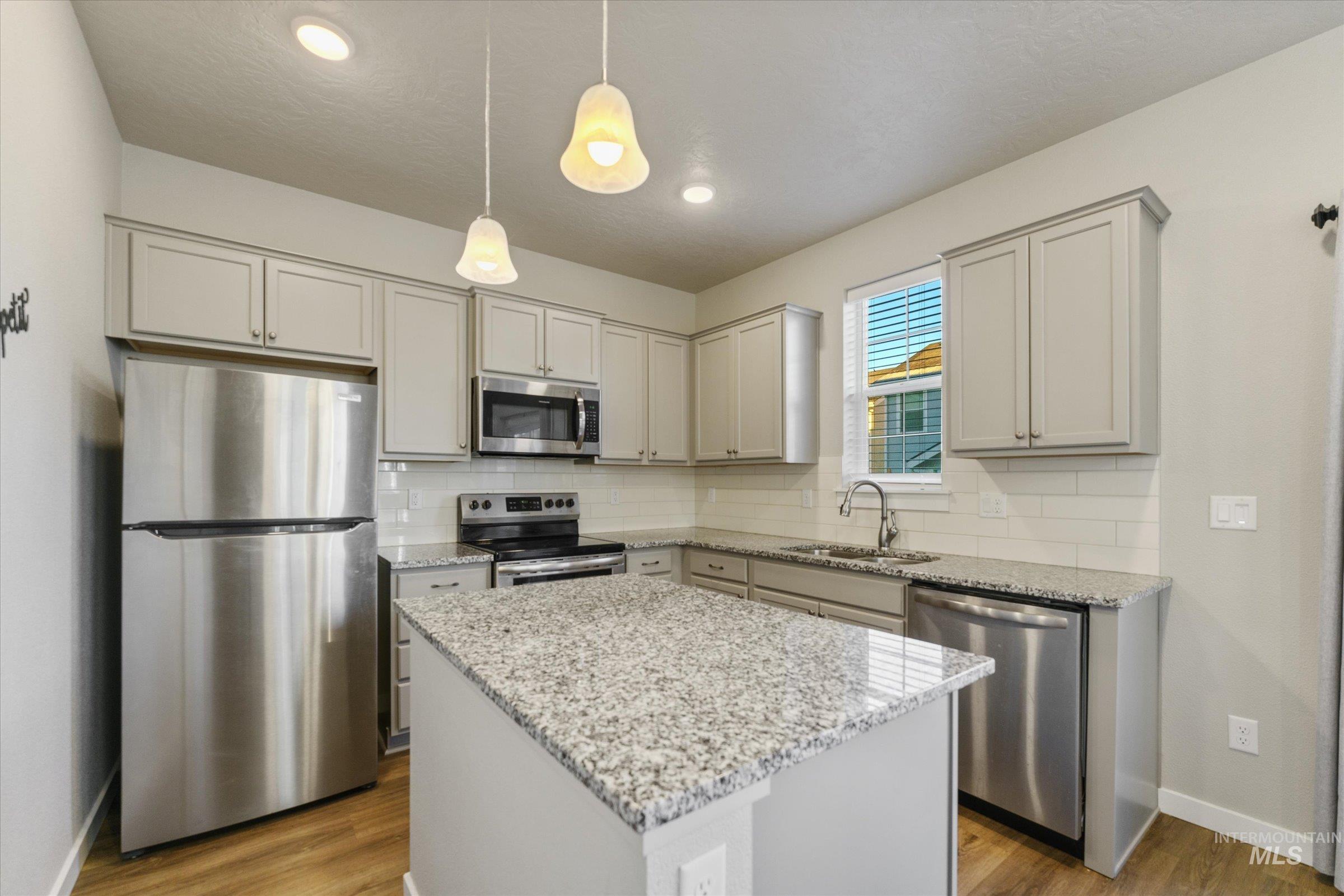 5945 South Boddington Lane Boise, ID 83709 - Photo 3 of 38