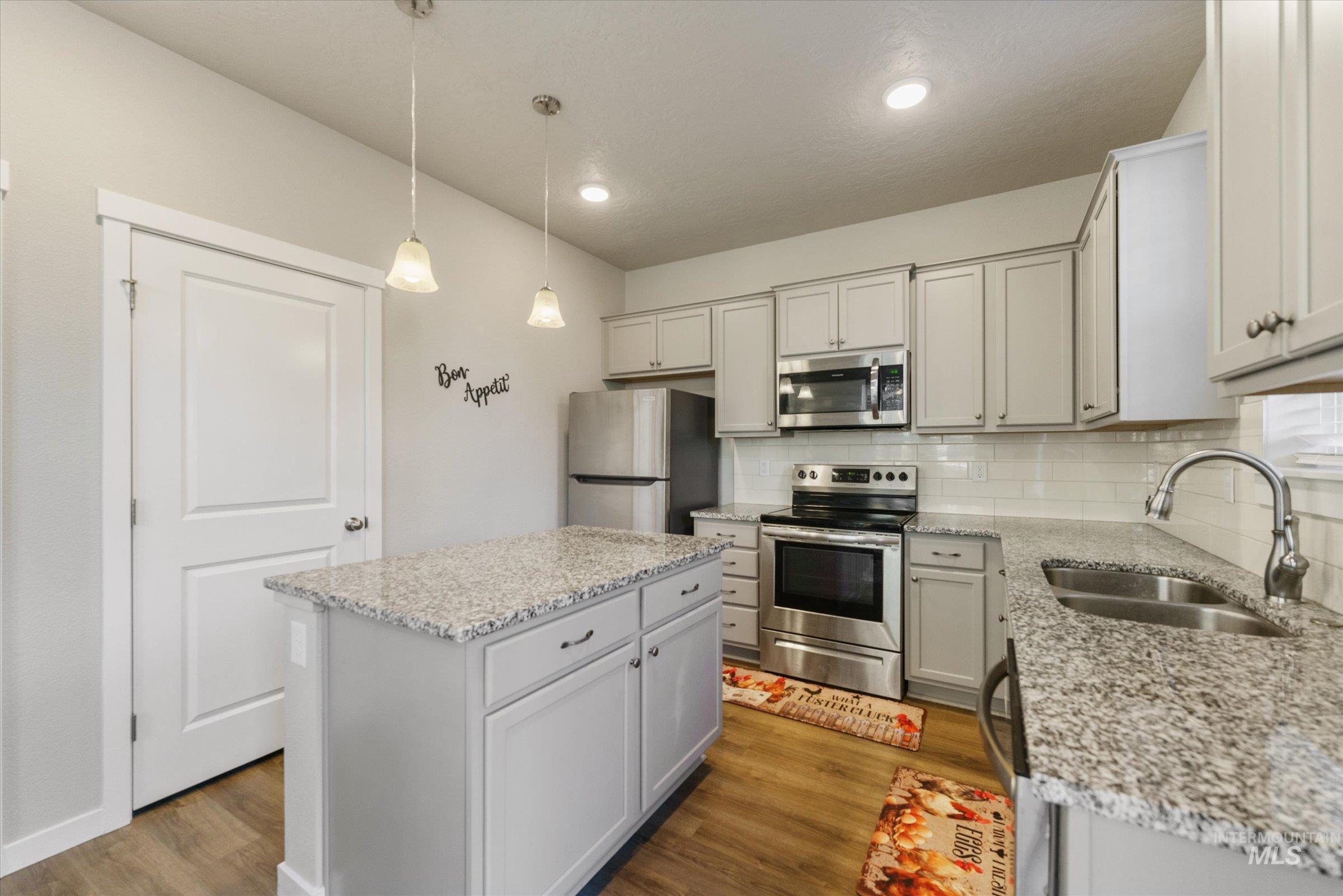 5945 South Boddington Lane Boise, ID 83709 - Photo 4 of 38