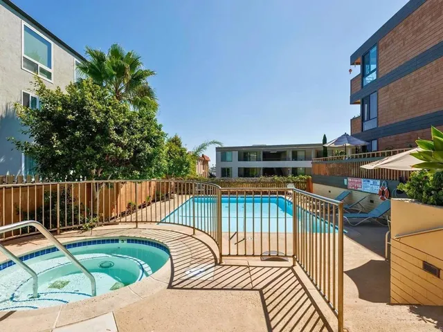 a view of a tennis court