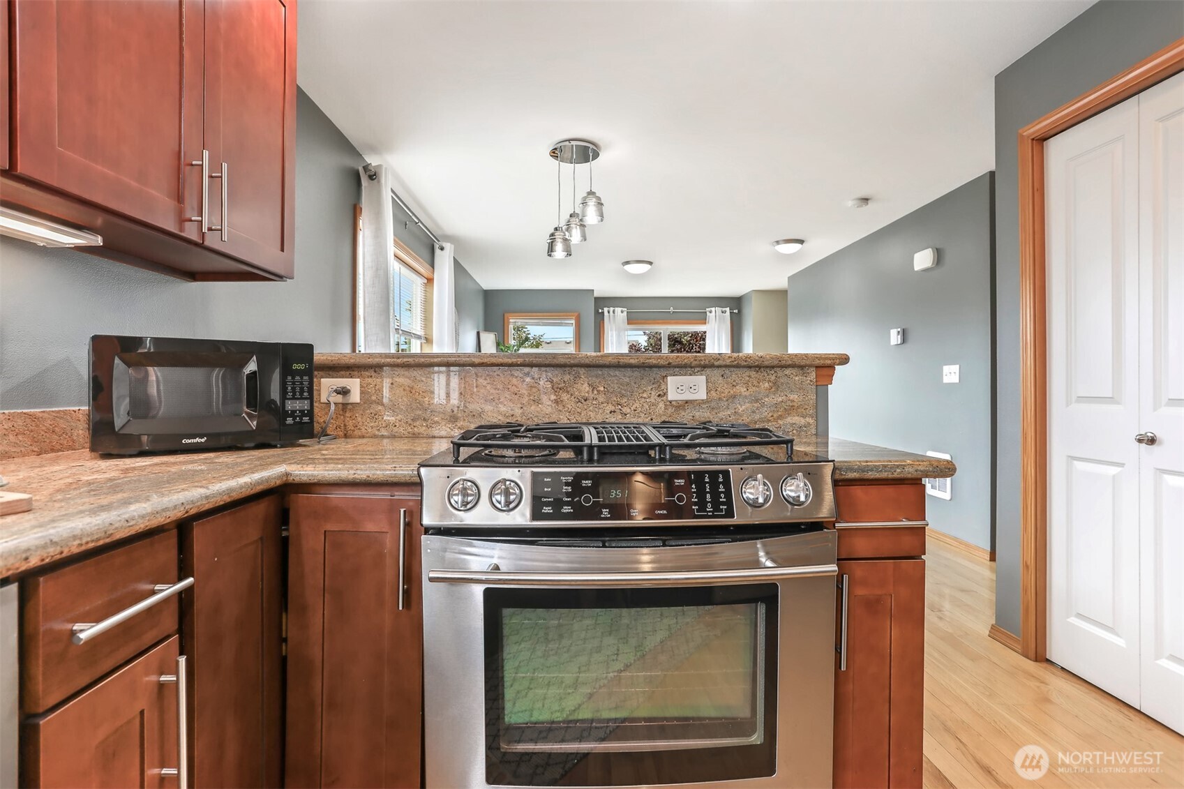 516 North 46th Street Seattle, WA 98103 - Photo 11 of 31