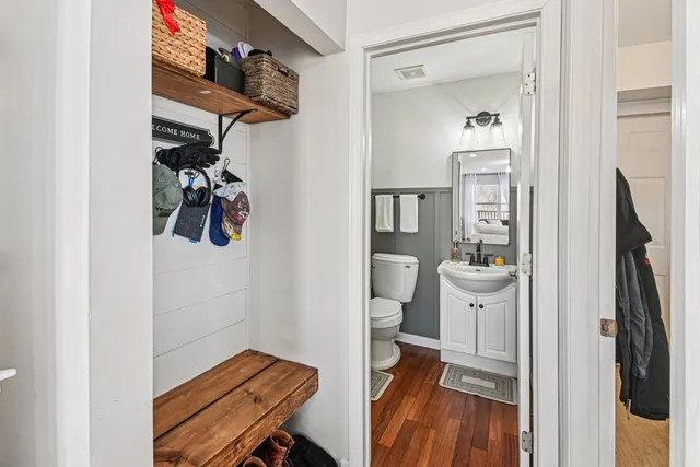 $464,990 | 2834 Forestview Drive, Carpentersville, IL 60110