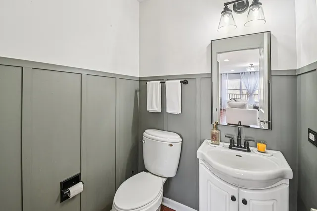 $464,990 | 2834 Forestview Drive, Carpentersville, IL 60110