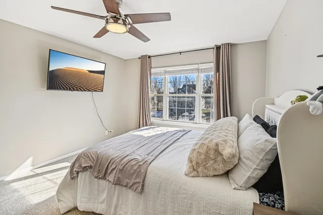 $464,990 | 2834 Forestview Drive, Carpentersville, IL 60110