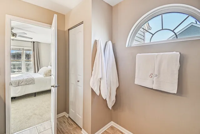 $464,990 | 2834 Forestview Drive, Carpentersville, IL 60110