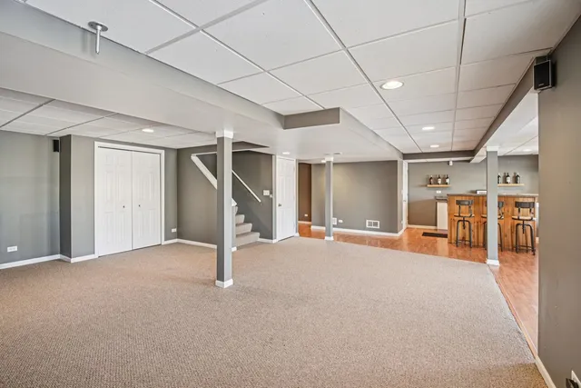 $464,990 | 2834 Forestview Drive, Carpentersville, IL 60110