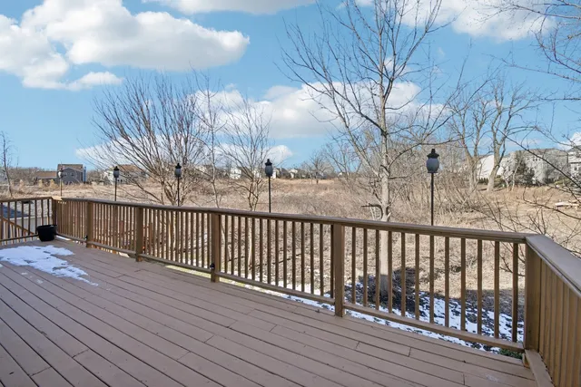 $464,990 | 2834 Forestview Drive, Carpentersville, IL 60110