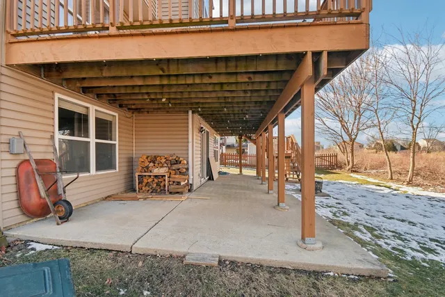 $464,990 | 2834 Forestview Drive, Carpentersville, IL 60110