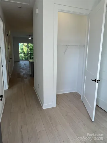 a close up view of a washer and dryer