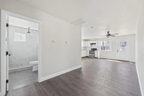 $319,000 | 2557 East Stanford Avenue, Pixley, CA 93256