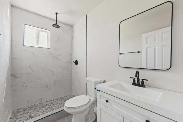 $319,000 | 2557 East Stanford Avenue, Pixley, CA 93256