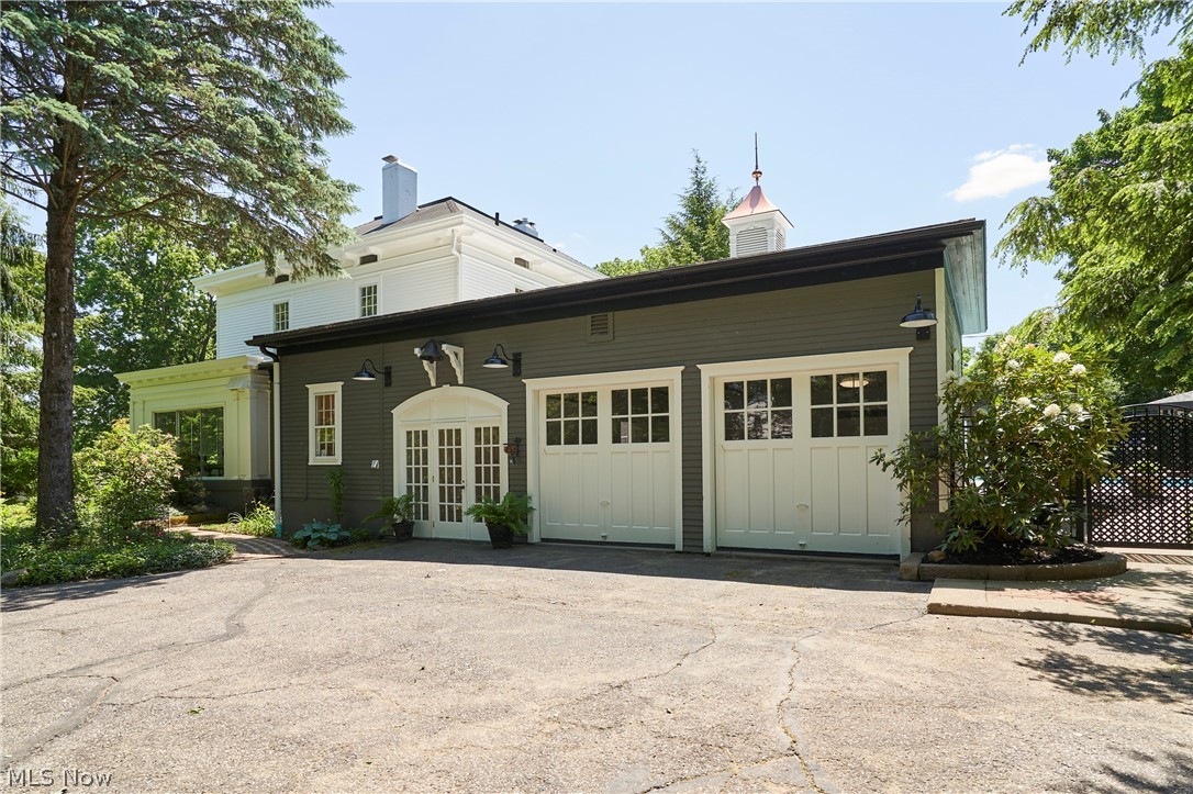 874 Merriman Road Akron, OH 44303 - Photo 7 of 50 Original garage doors are in incredible shape