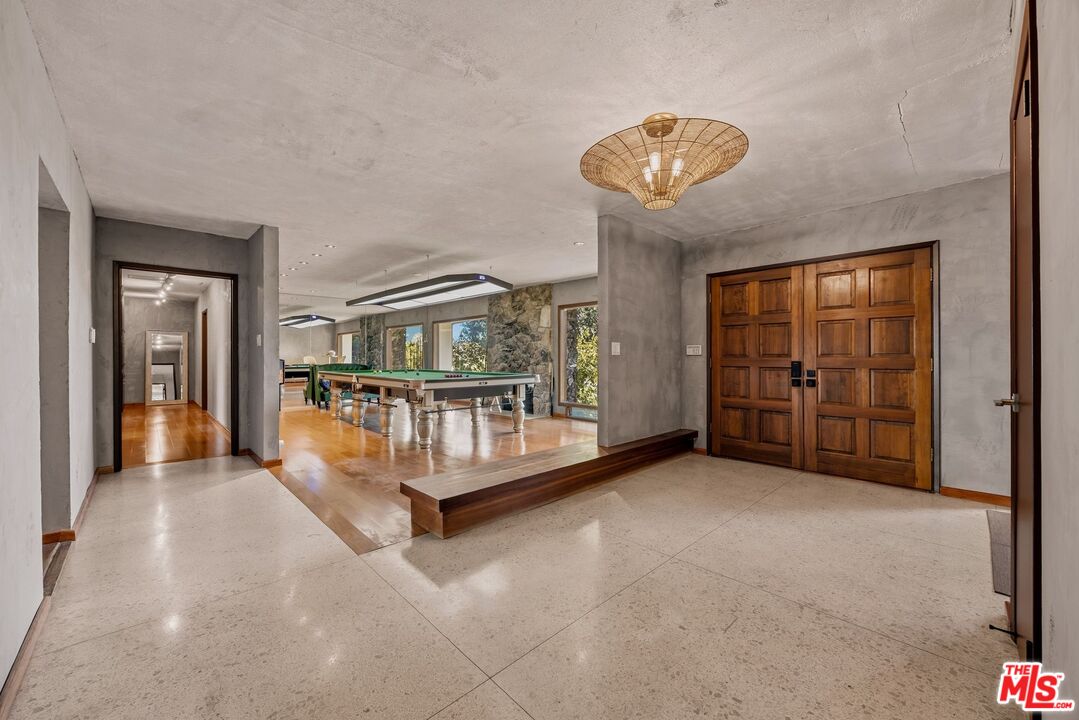 1133 Somera Road Los Angeles, CA 90077 - Photo 7 of 44