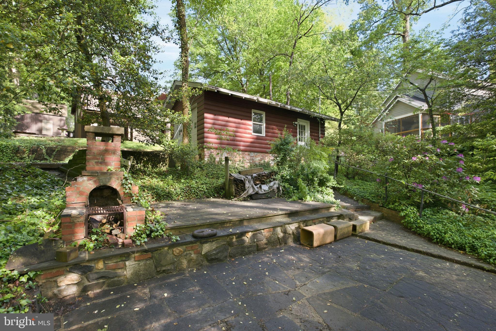 362 Severn Road Annapolis, MD 21401 - Photo 35 of 42 Charming retreat amidst lush greenery.