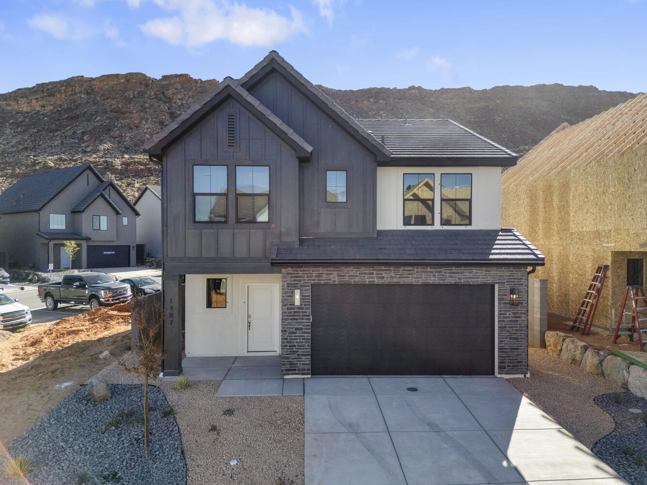 1576 South Fins Road, Unit 4171 Washington, UT 84780 - Photo 2 of 49 DJI_20251110111127_0696_D