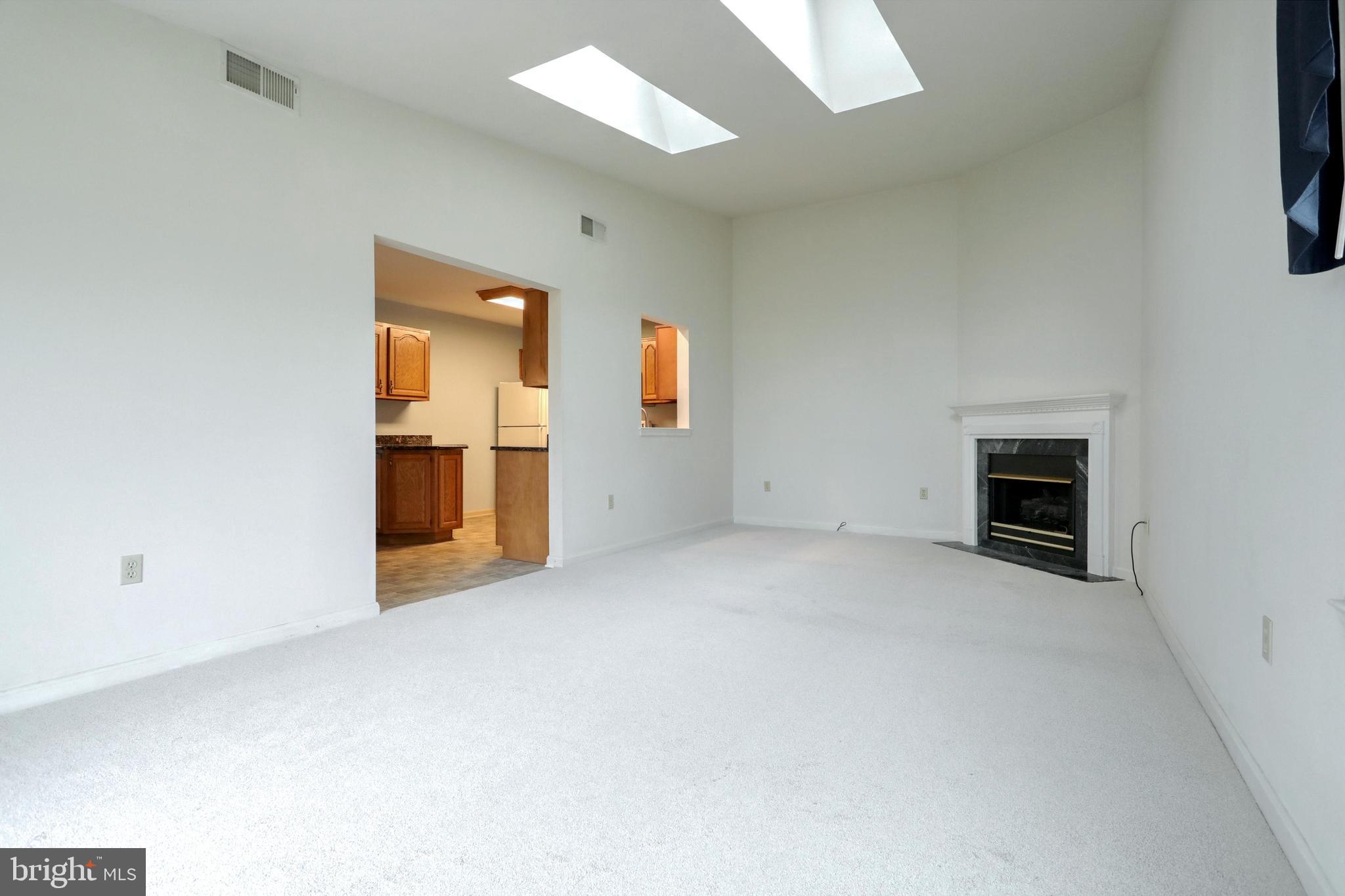 2948 Robin Road York, PA 17404 - Photo 12 of 29 Family Room