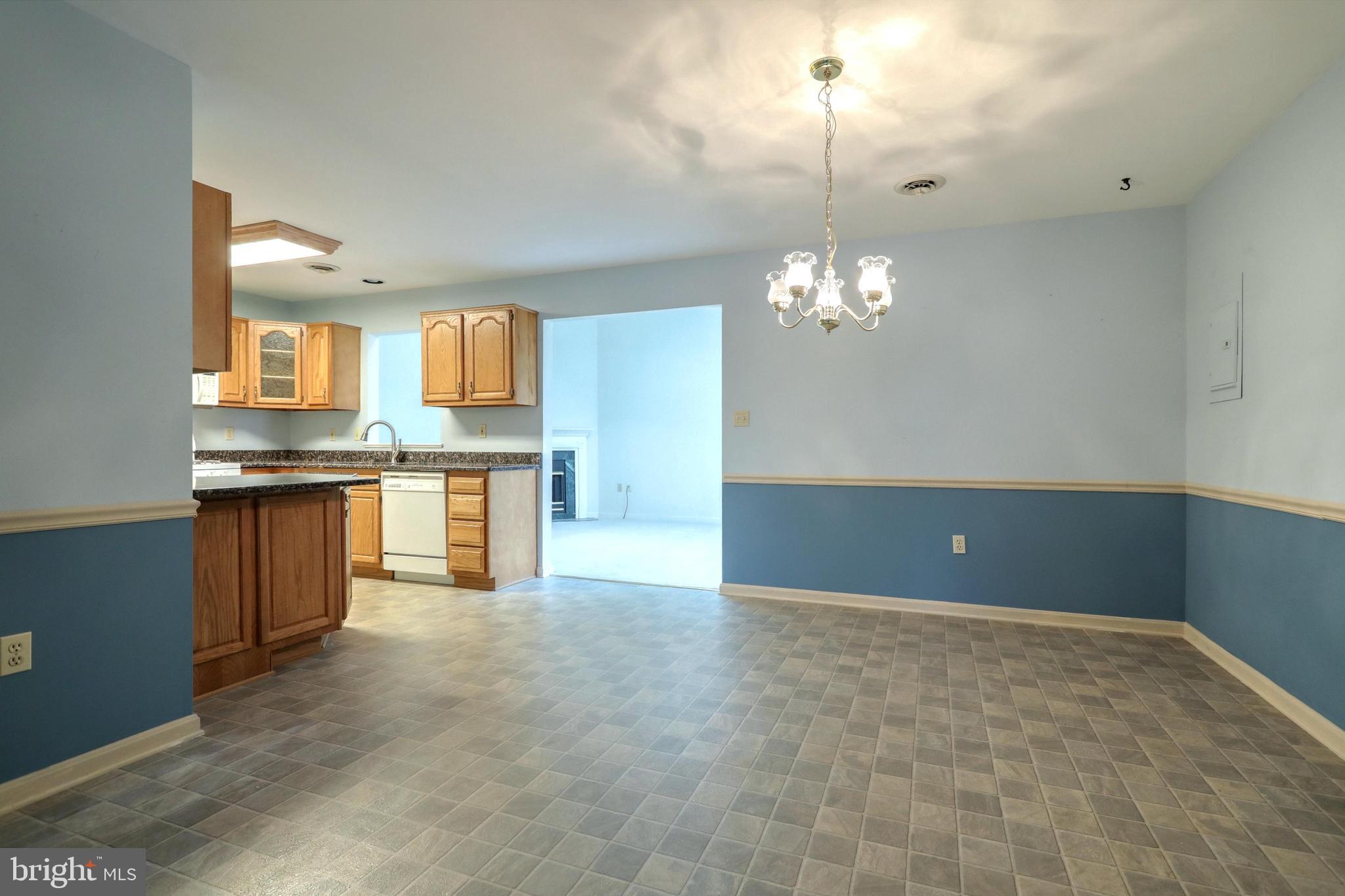 2948 Robin Road York, PA 17404 - Photo 10 of 29 Gallery Image 10