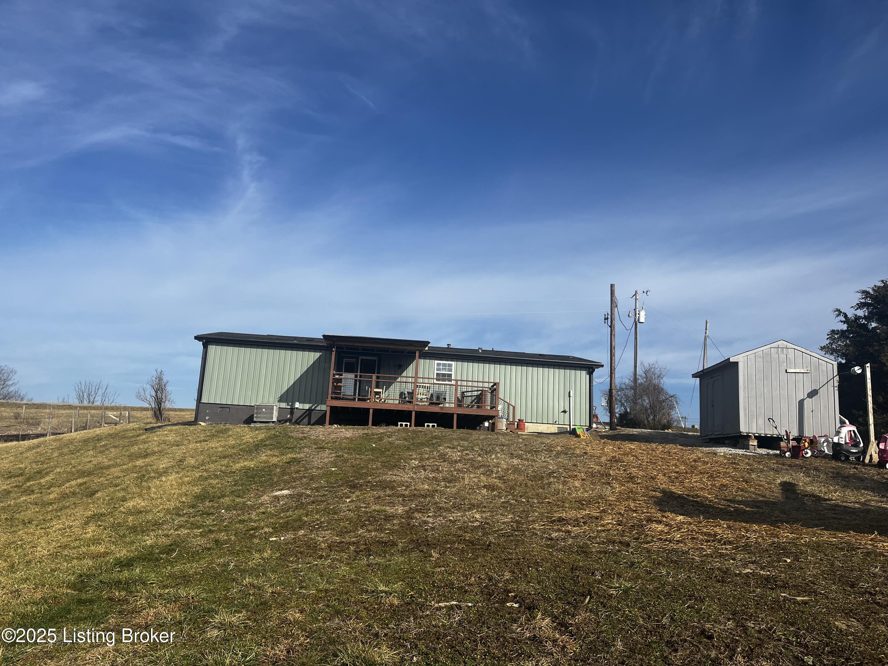 934 Pilcher Road Frankfort, KY 40601 - Photo 5 of 48 IMG_4714