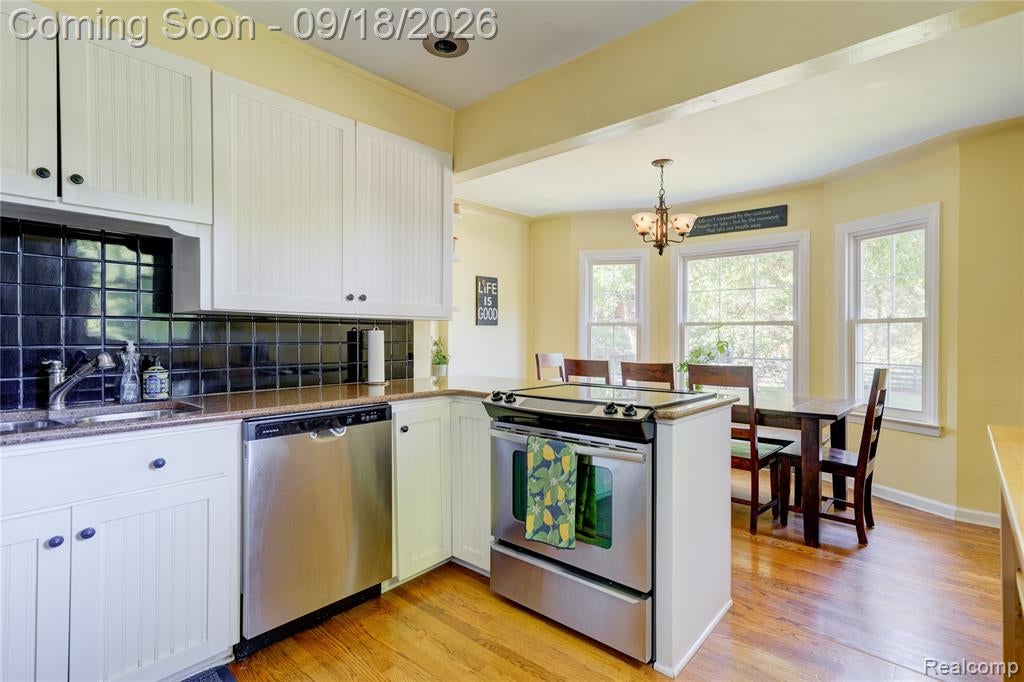 88 Amherst Road Pleasant Ridge, MI 48069 - Photo 10 of 71 Gallery Image 10