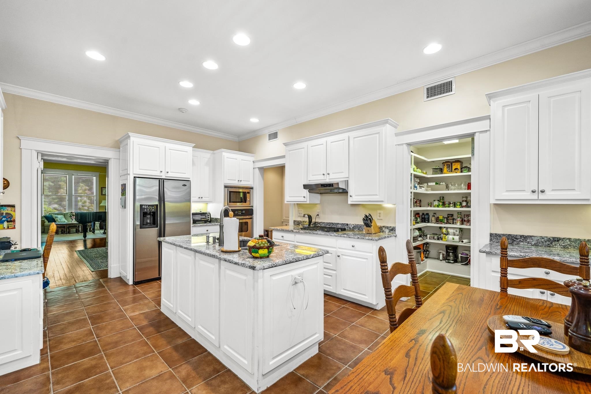 13 North Monterey Street Mobile, AL 36604 - Photo 7 of 48