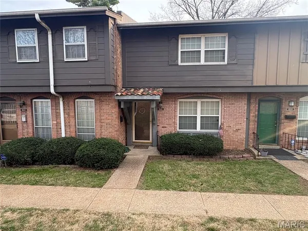$95,000 | 8844 Santa Bella Drive, Hazelwood, MO 63042