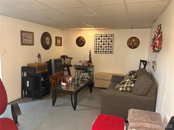 $95,000 | 8844 Santa Bella Drive, Hazelwood, MO 63042