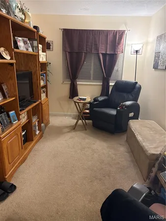 $95,000 | 8844 Santa Bella Drive, Hazelwood, MO 63042