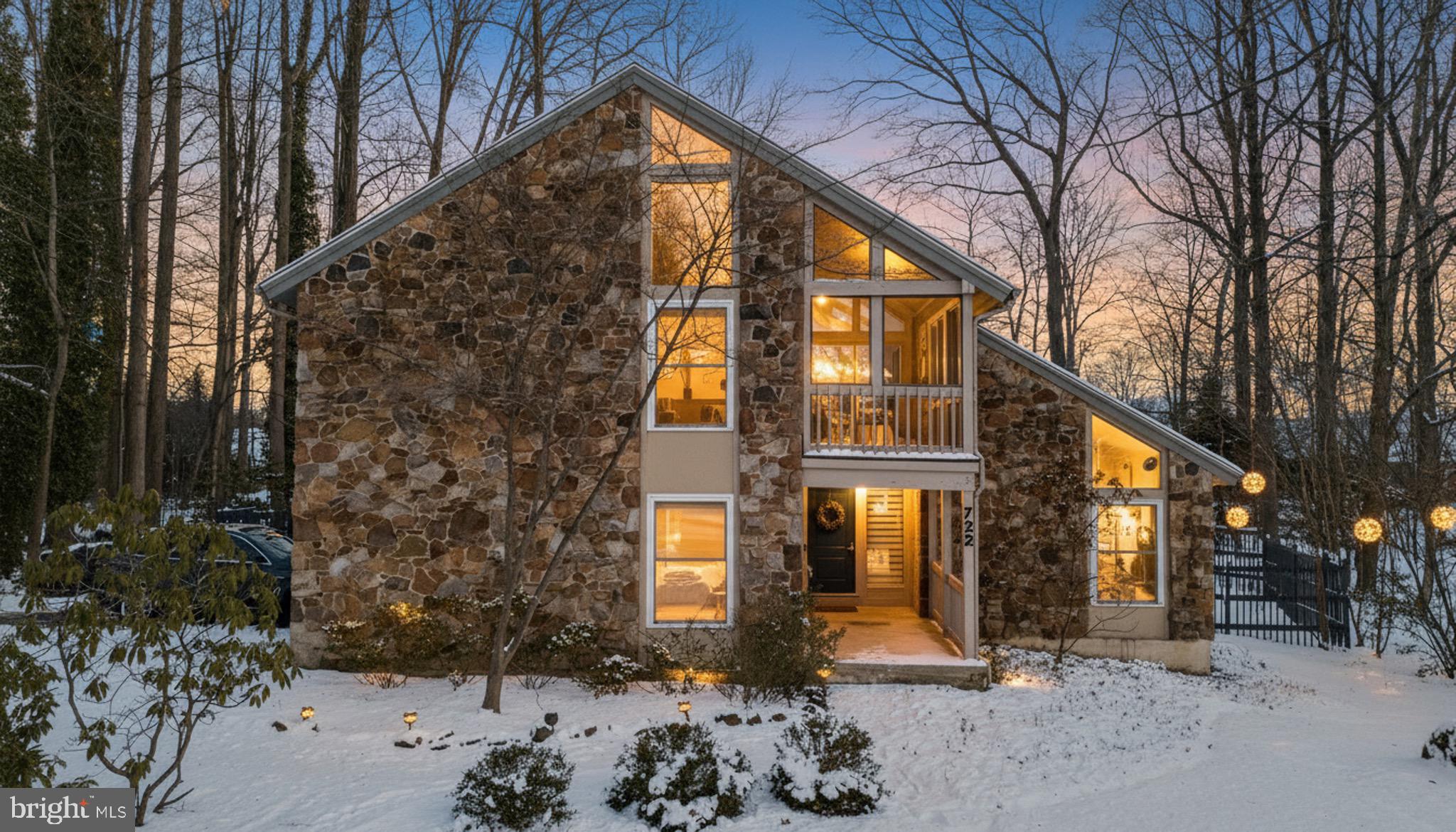 Welcome Home to 722 Foxdale Rd.