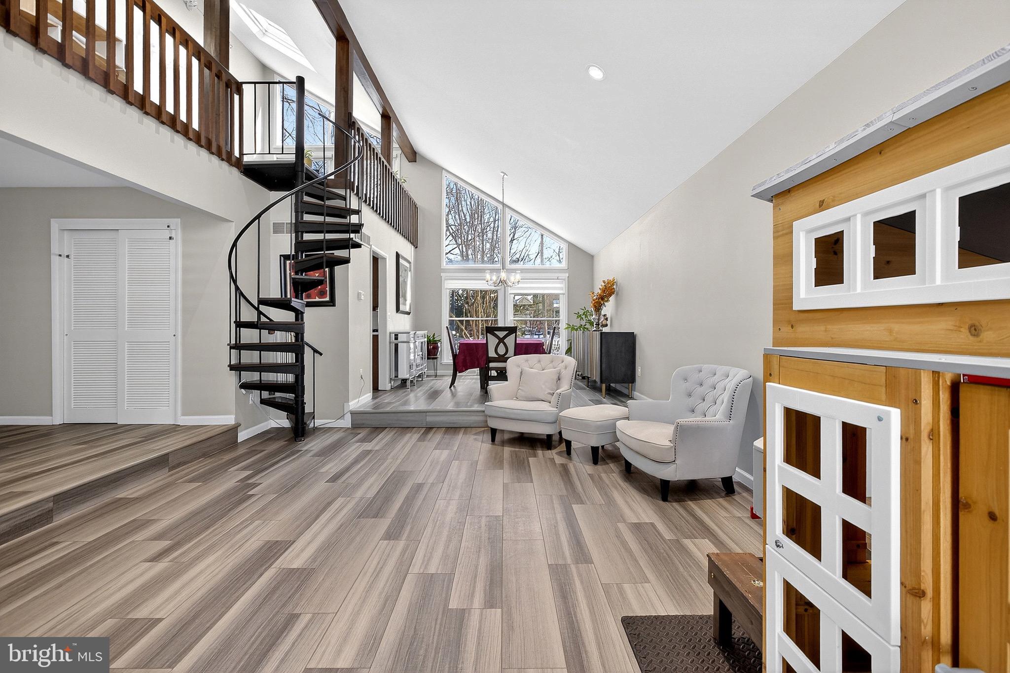 722 Foxdale Road Wilmington, DE 19803 - Photo 11 of 81 Living Room Area