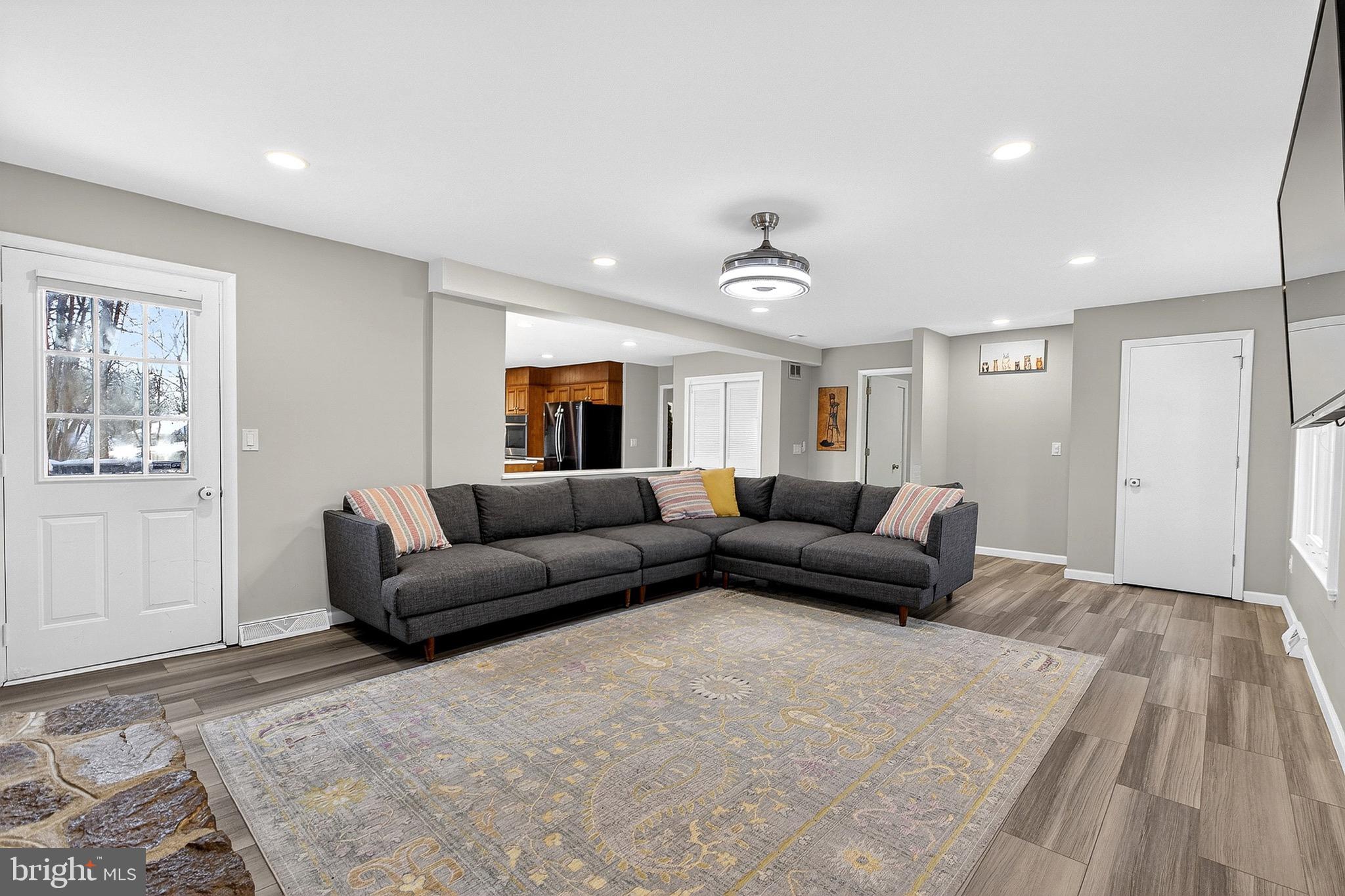 722 Foxdale Road Wilmington, DE 19803 - Photo 28 of 81 2nd Living Room w/Fireplace