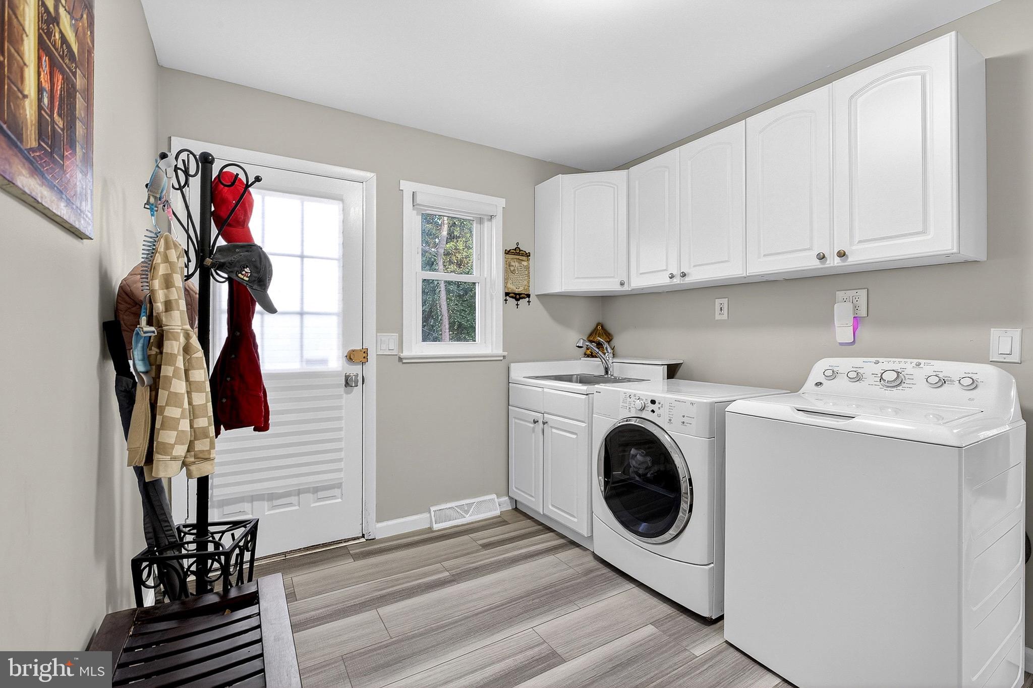 722 Foxdale Road Wilmington, DE 19803 - Photo 32 of 81 Laundry Room