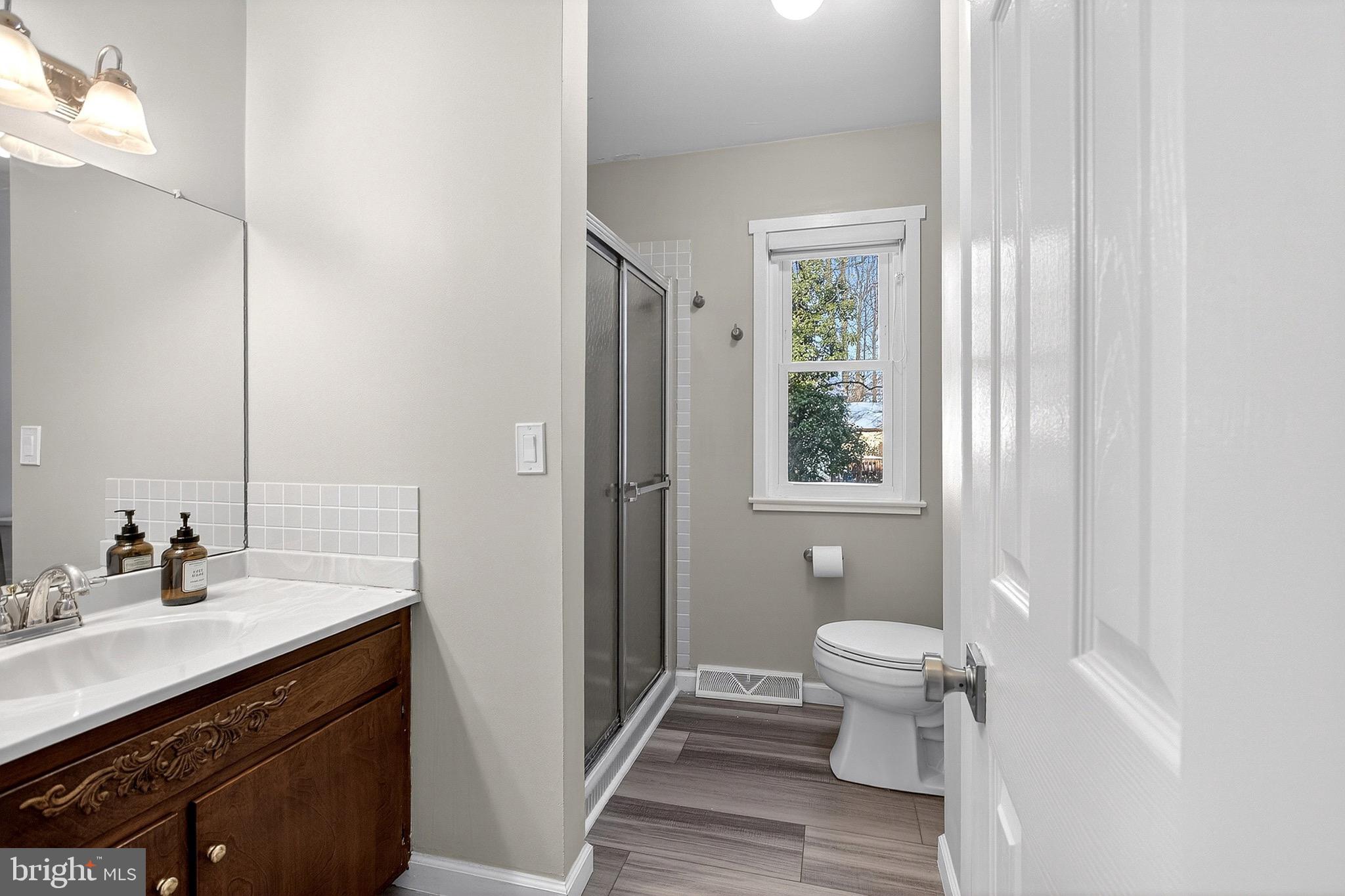 722 Foxdale Road Wilmington, DE 19803 - Photo 39 of 81 Primary Bath