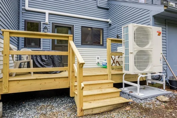 $530,000 | 18 College Hl Road, Unit 18, Hanover, NH 03755