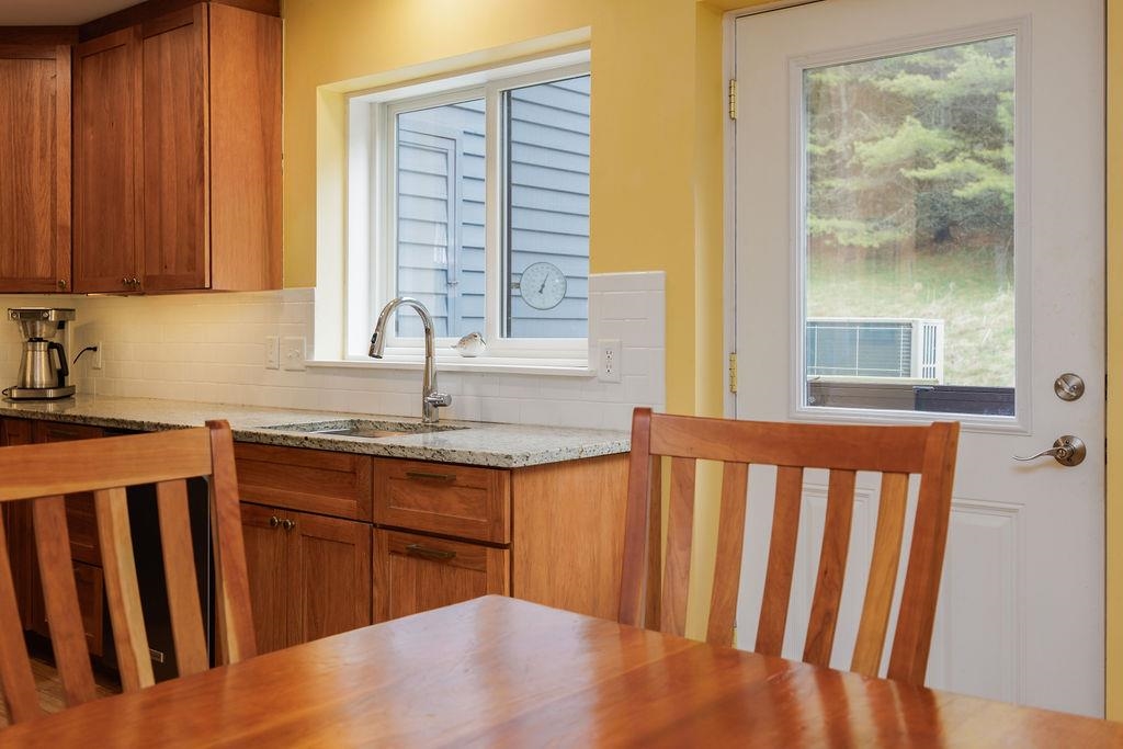 18 College Hl Road, Unit 18 Hanover, NH 03755 - Photo 9 of 47