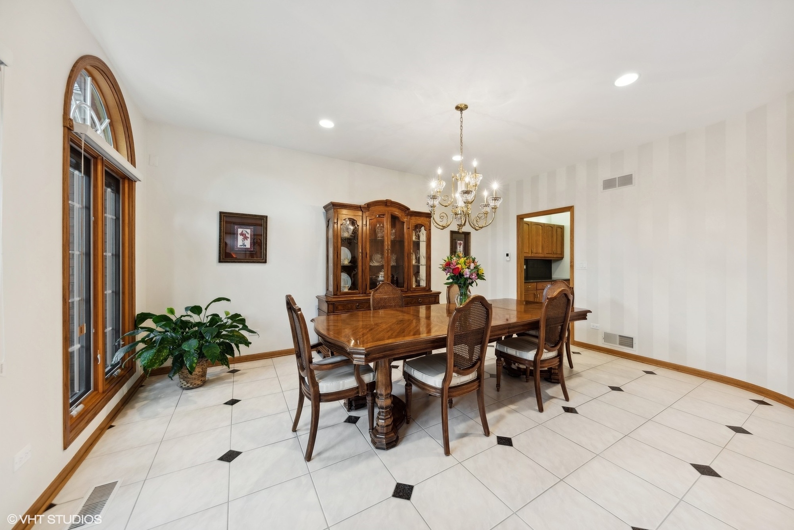 116 Riverside Drive Deerfield, IL 60015 - Photo 8 of 60