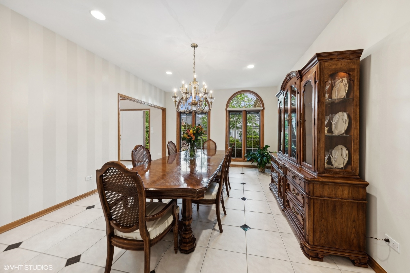 116 Riverside Drive Deerfield, IL 60015 - Photo 9 of 60