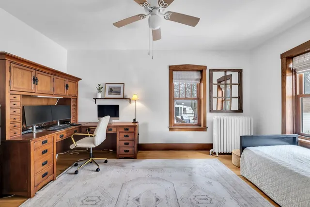 $700,000 | 17 South Maple Street, Mount Prospect, IL 60056