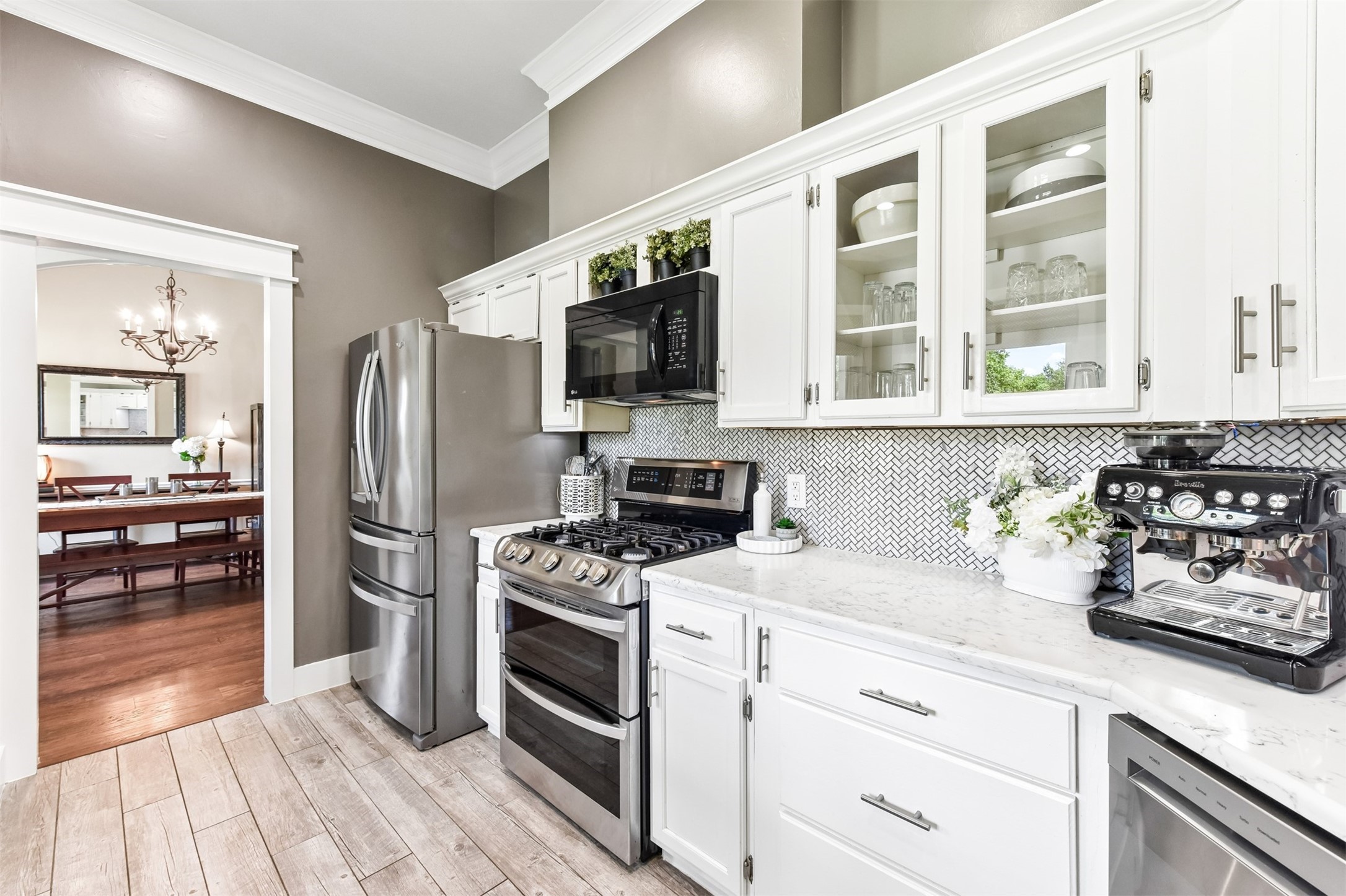 12500 Turkey Ridge Court Austin, TX 78729 - Photo 11 of 40 Gallery Image 11