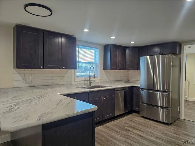 $2,000 | 2287 Lake Road, Unit 2, Canastota, NY 13032