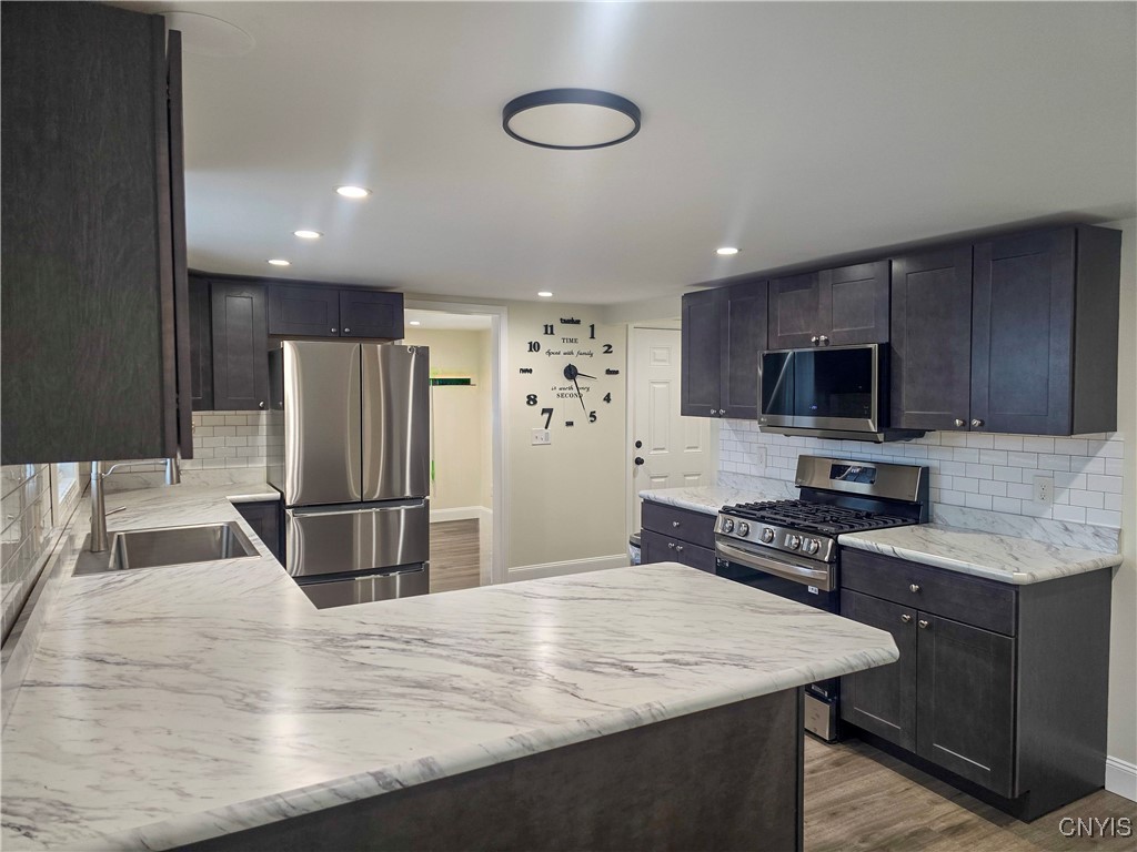 2287 Lake Road, Unit 2 Canastota, NY 13032 - Photo 3 of 24