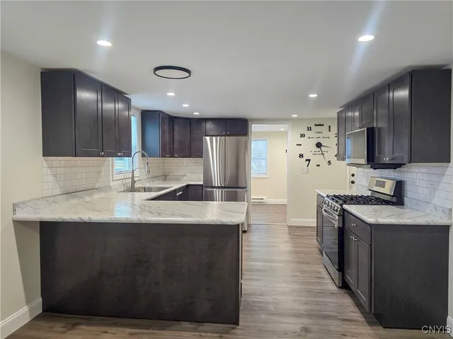 $2,000 | 2287 Lake Road, Unit 2, Canastota, NY 13032