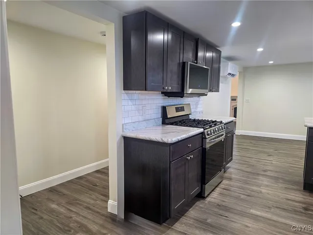 $2,000 | 2287 Lake Road, Unit 2, Canastota, NY 13032